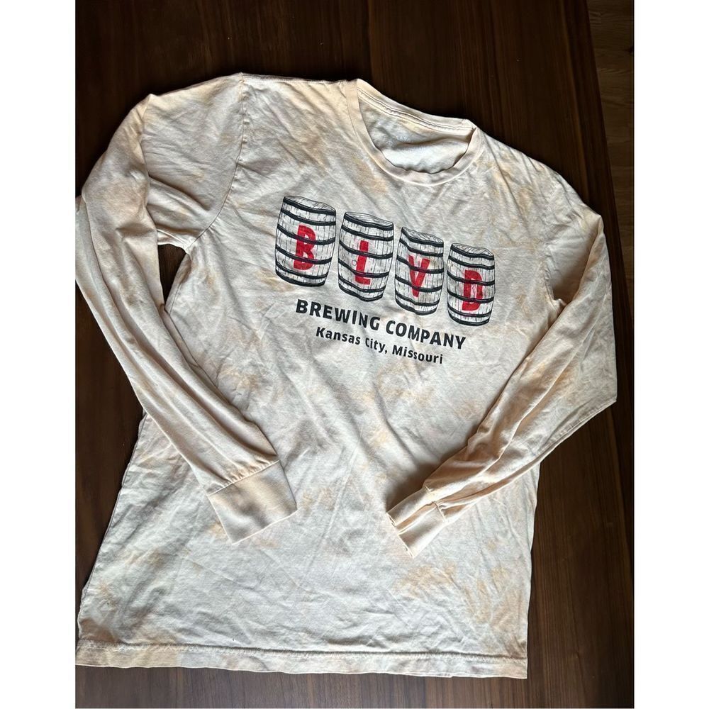 Boulevard Brewing long sleeve tie dye beige barrel tee